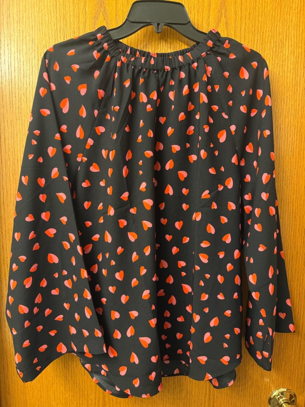 Ann Taylor Black Heart Shirred Neck Top Size Large. New with tags